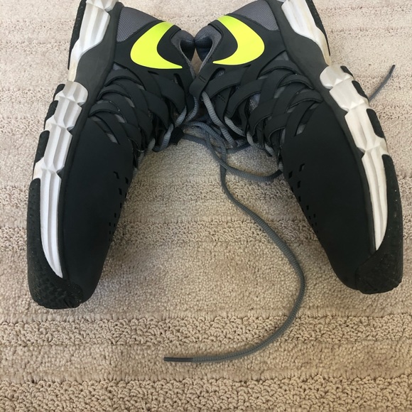 Nike running shoes - Picture 3 of 3